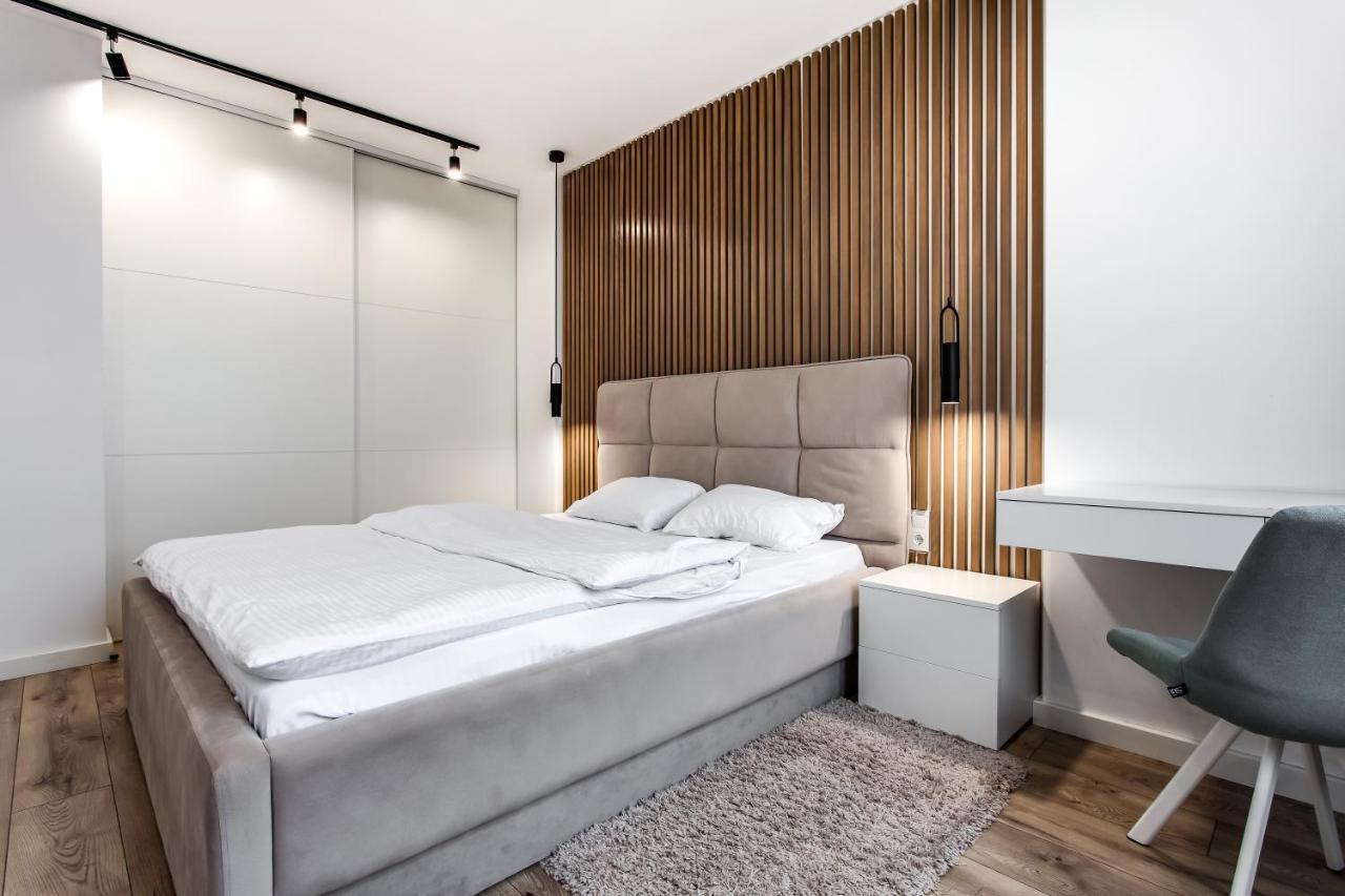 Vip Apartments ลวีฟ ภายนอก รูปภาพ